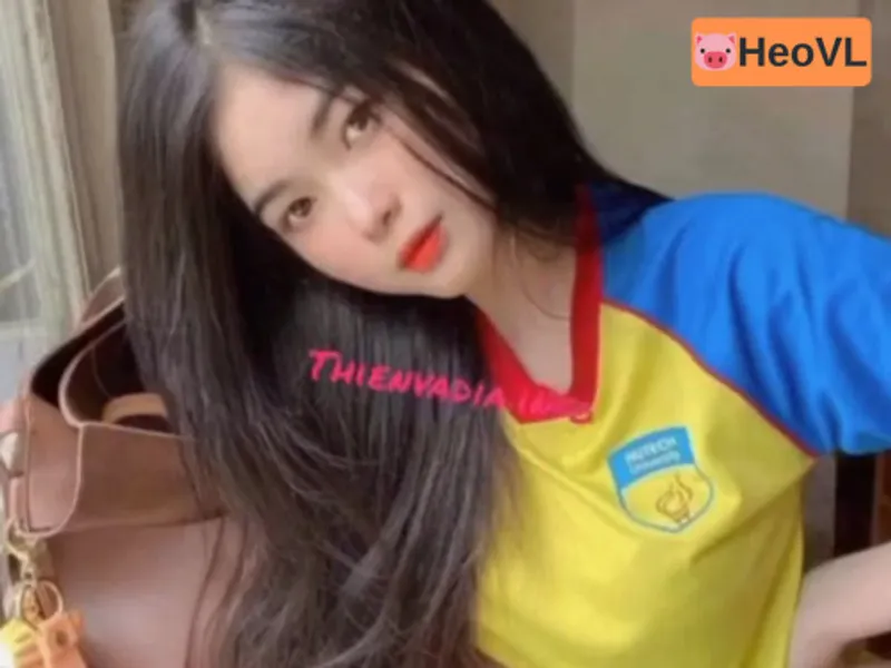 Clip trả bài với học sinh nữ hutech mông bự